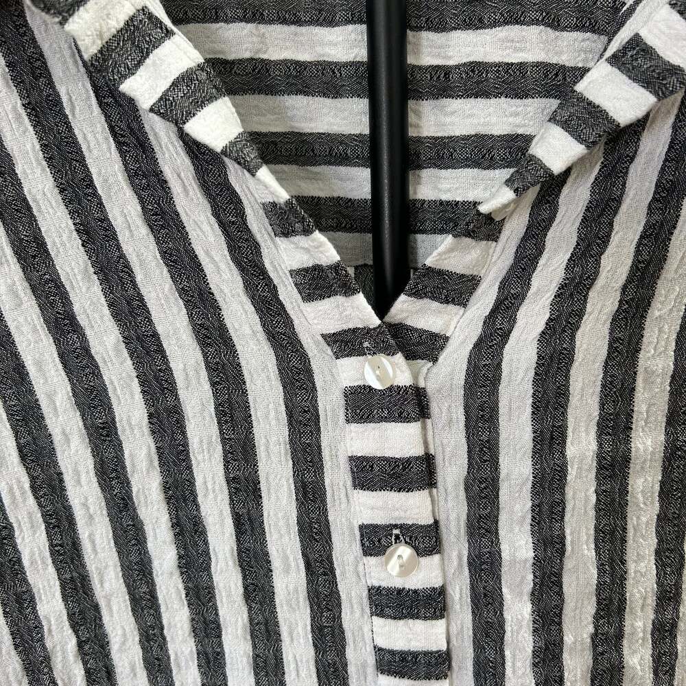 Jane & Delancey Black and White Striped Collared Button-Up Top Size XL - Picture 3 of 7